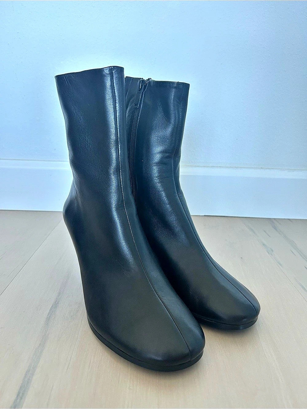 & Other Studies Black Leather Heeled Boots US 8 NWT. Box without lid